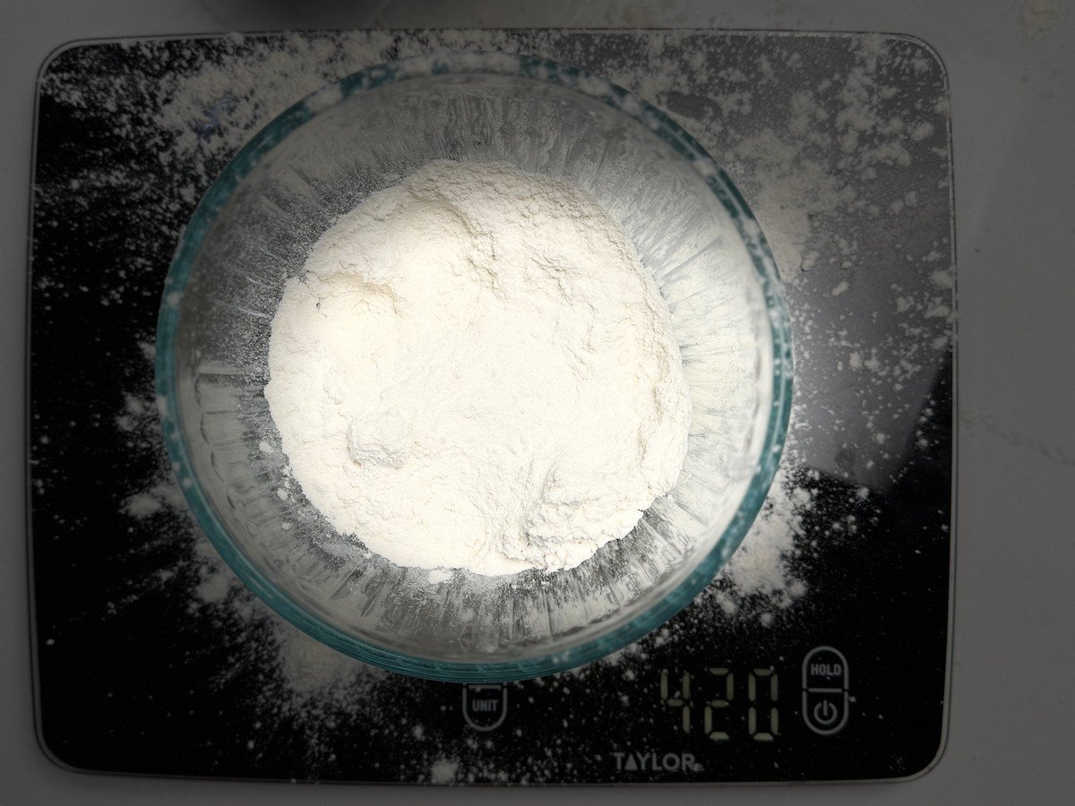 Volume vs Weight in Baking: Why Measuring by Weight Changes Everything